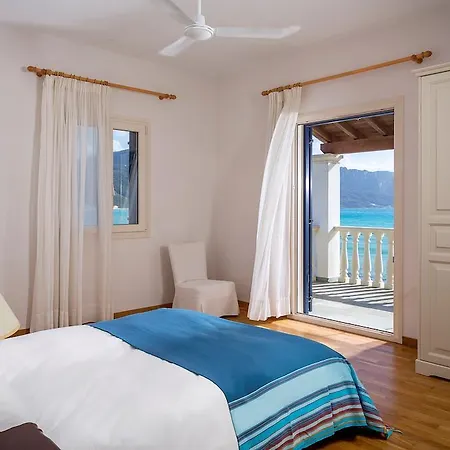 Villa Cosmos Beach House