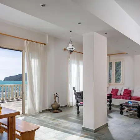 Cosmos Beach House *