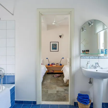 Cosmos Beach House Вилла